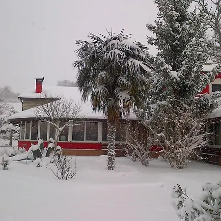 Aia Di Lazzaro Farm stay